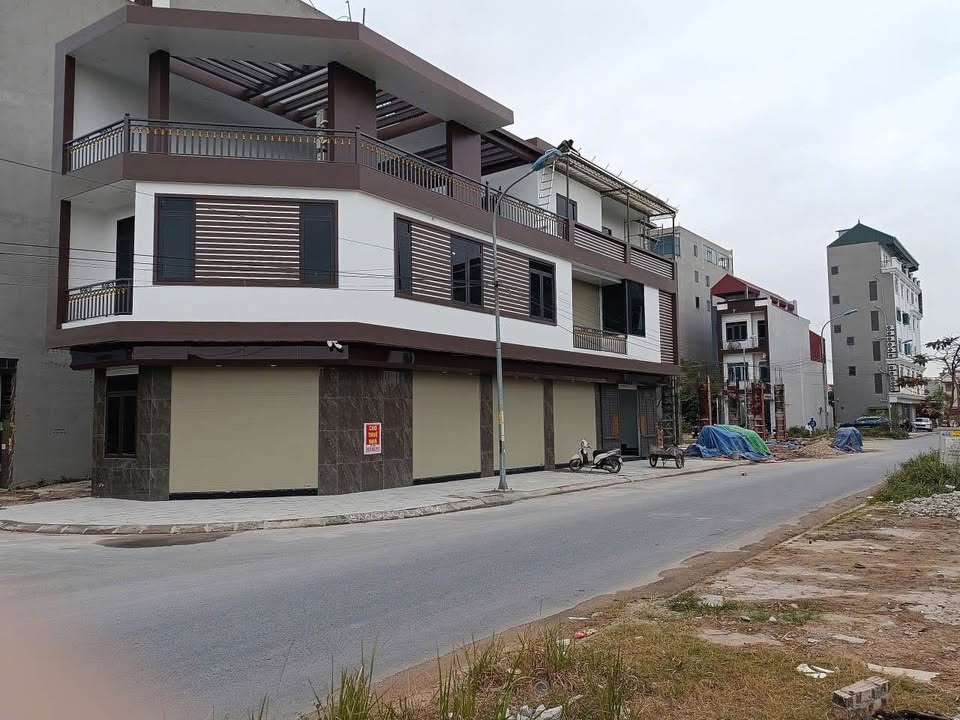 Nhà Mặt Tiền Kinh Doanh Phường Chu Mẫu, Bắc Ninh - 3PN, Full Nội Thất