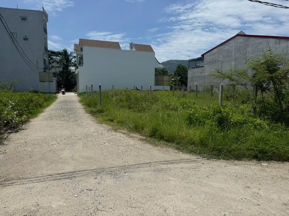 Đất nền Diên Khánh 87m² giá 1.35 tỷ - Lô góc 2 mặt tiền cực đẹp!