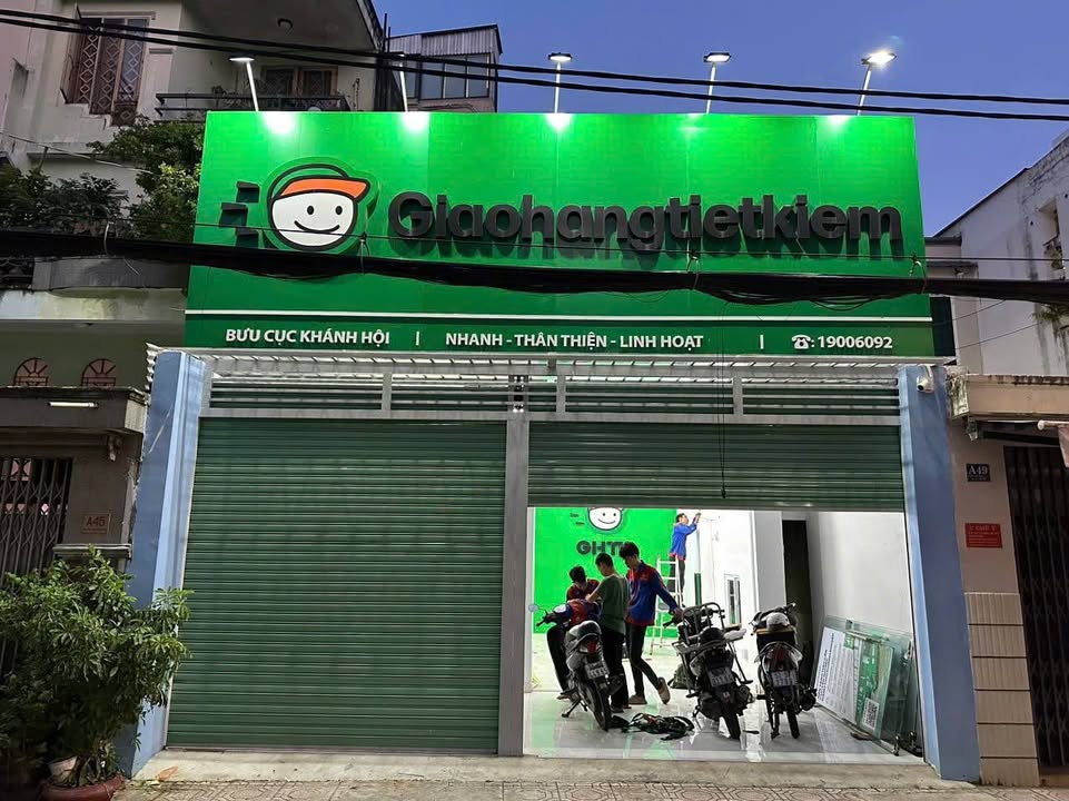 Nhà 124.7m² Nguyễn Thần Hiến, Quận 4 - Dòng Tiền 30 Triệu/Tháng