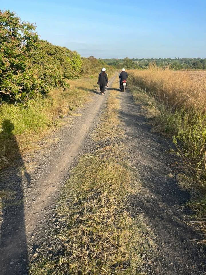 Đất Nền Buôn Đôn 10.000m² giá 1.3 tỷ - Sổ đỏ chính chủ, tiềm năng sinh lời!