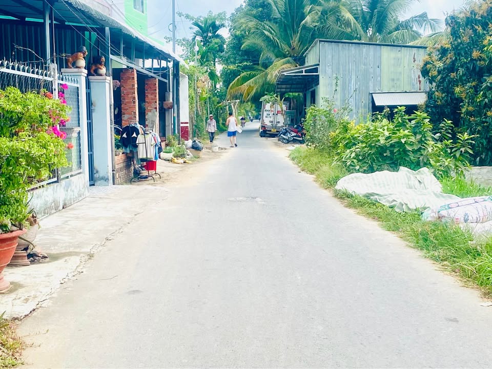 Nhà Mặt Tiền Phạm Thị Ban (Bình Thủy, Cần Thơ) 135m² - 1.35 Tỷ - Sẵn Sàng Đón Chủ Mới