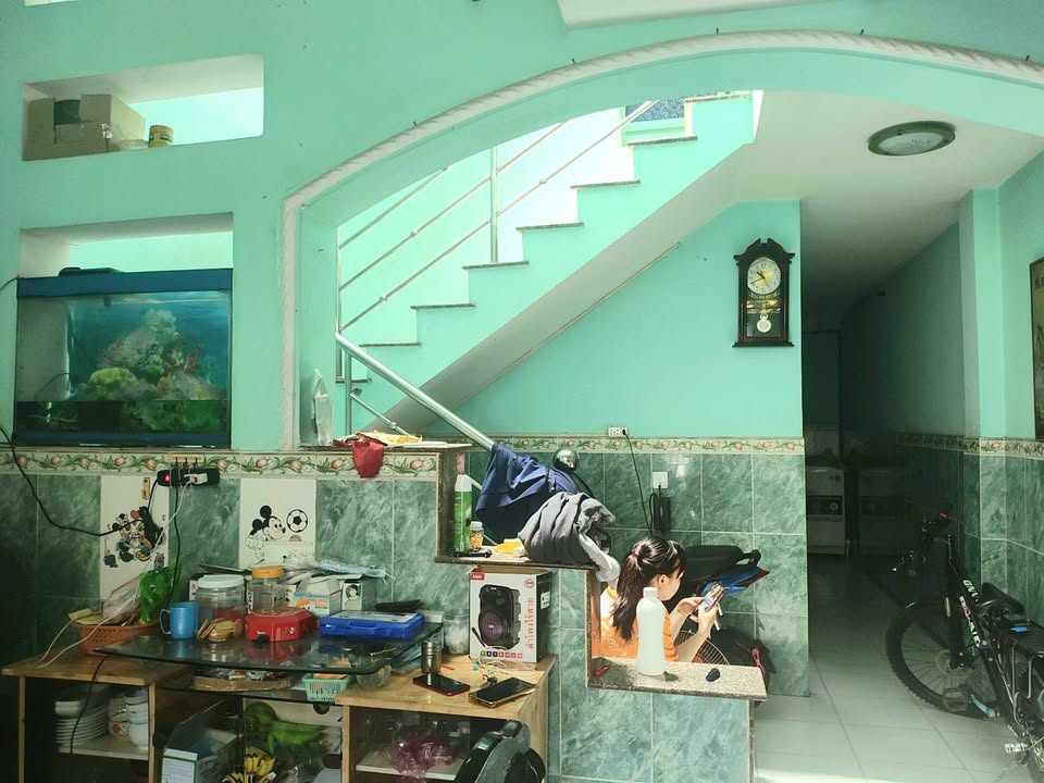 Nhà 52m² Phường Linh Trung, Thủ Đức - 4PN, Sổ Riêng, Giá Hơn 4 Tỷ