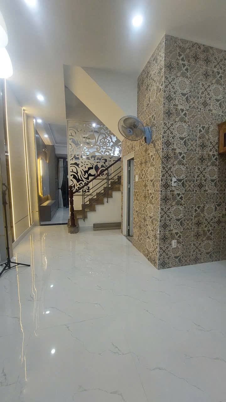 Nhà 3 Tầng Dương Cát Lợi Nhà Bè 52m² - Giá Tốt, Ô Tô Tránh