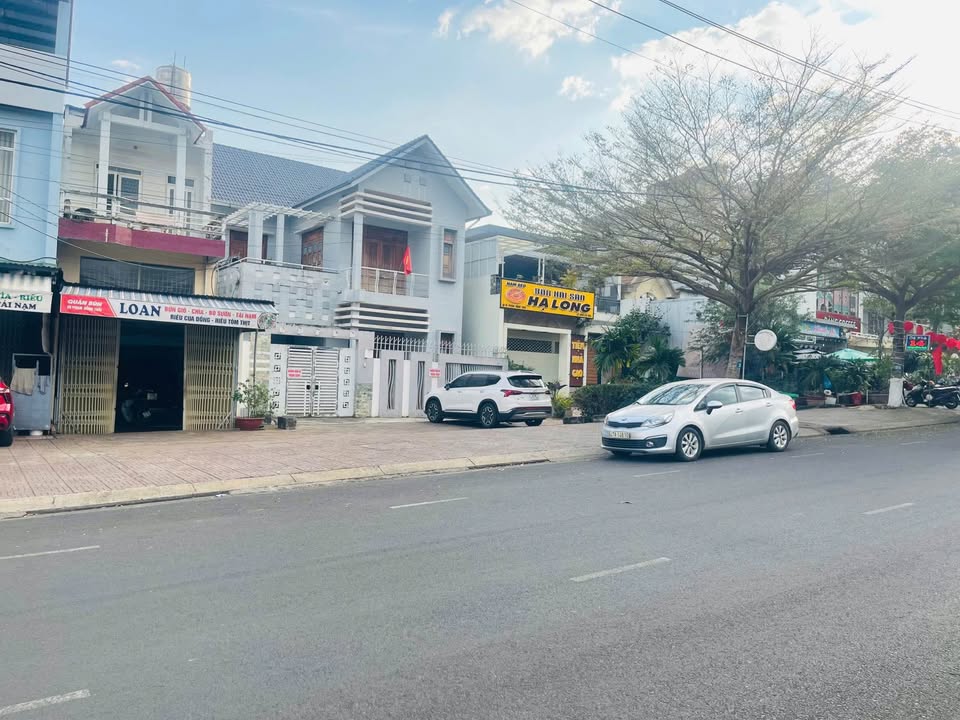 Nhà Phố Mặt Tiền Phạm Hồng Thái TP.BMT 157m² - Mặt tiền kinh doanh đắc địa!