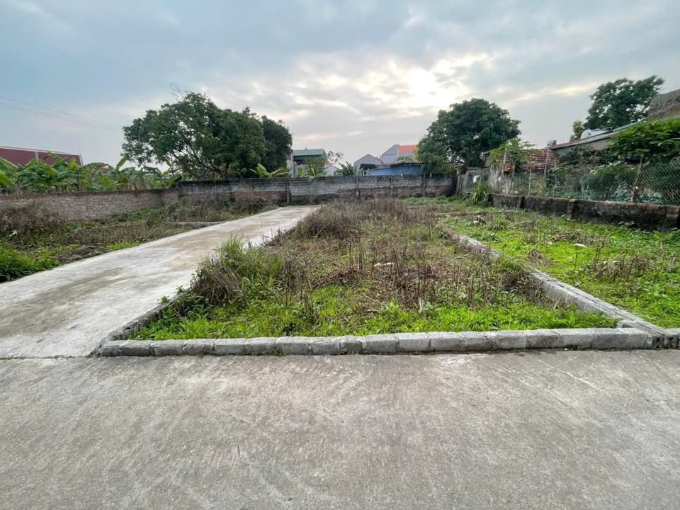 Đất nền Hồng Vân, Thường Tín 47.5m² - Sổ đỏ chính chủ, view hồ vĩnh viễn!