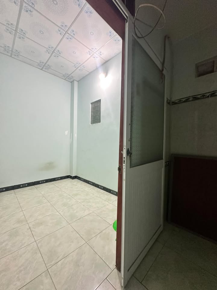 Nhà Quy Nhơn 45m² giá 3 tỷ - Vị trí đẹp, gần biển!