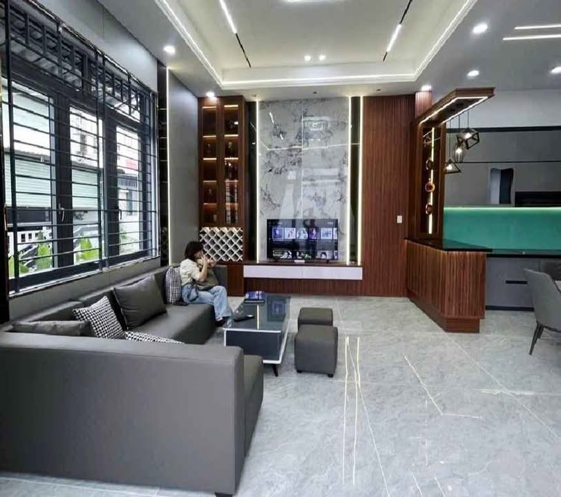 Nhà 92m² Đặng Thúc Vịnh, Hóc Môn - Sổ Hồng, Full Nội Thất, Xe Hơi Vào Nhà