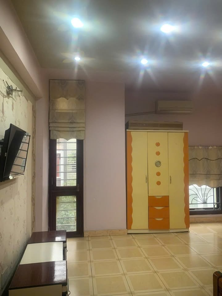 Cho thuê nhà nguyên căn 60m² 4 tầng mặt tiền Lê Hồng Phong, Hải Phòng