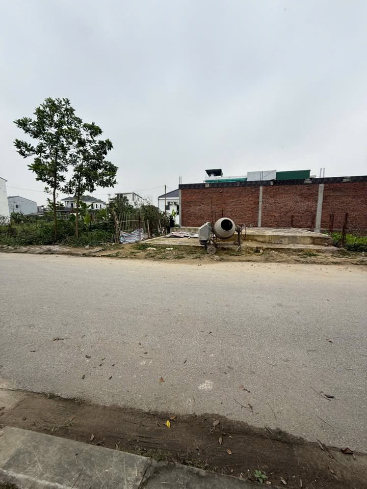 Đất mặt tiền Trần Bình Trọng 72m² giá 3.65 tỷ - Kinh doanh sầm uất!