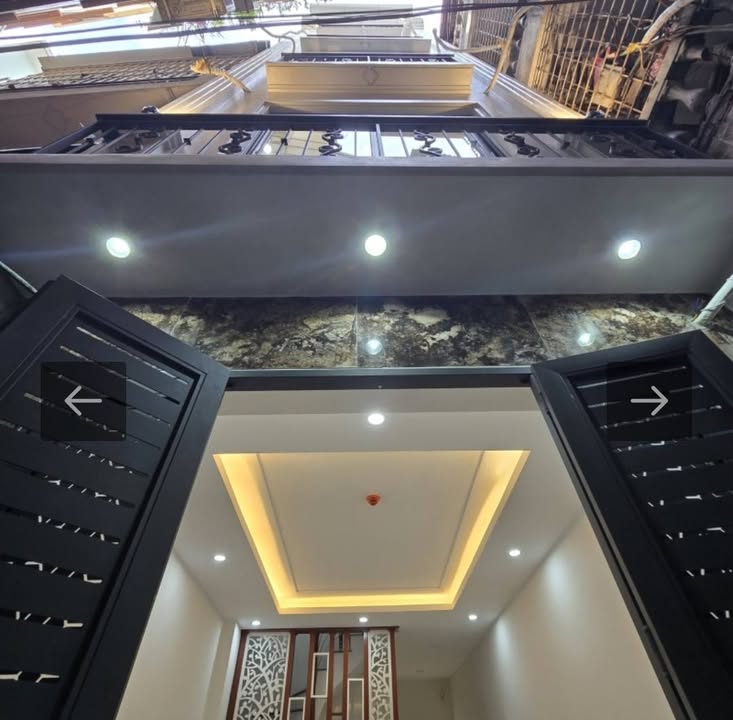 Nhà Dòng Tiền Giáp Nhất 41m² - 12.8 Tỷ - Dòng Tiền Ổn Định 60 Triệu/Tháng