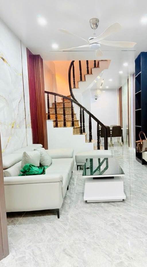 Nhà phố Nam Dư, Hoàng Mai 35m² - Ô tô cách 10m, giá tốt!