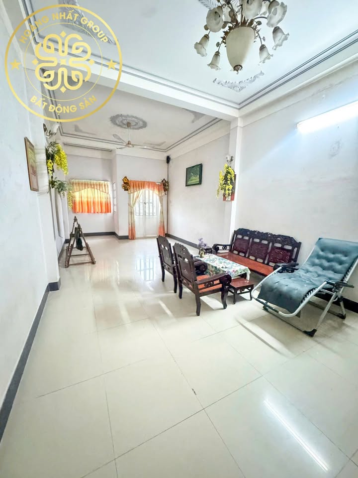 Nhà Phố Kinh Doanh 74m² Mặt Tiền Nguyễn Văn Trỗi, Cà Mau - Giá 3 Tỷ