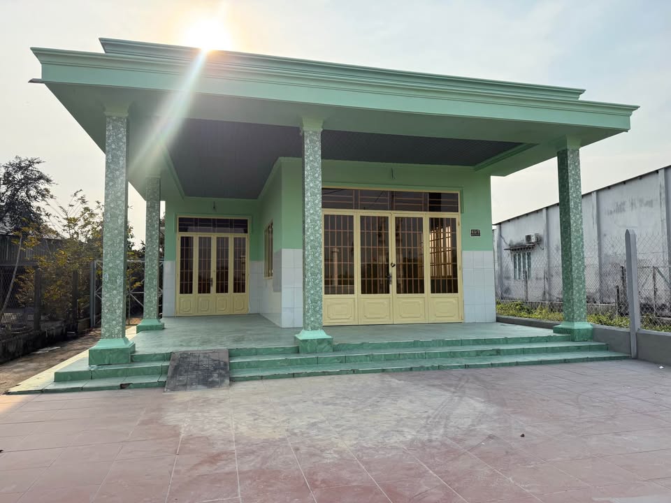 Nhà Vườn Củ Chi 400m² MT Nguyễn Thị Tấm - Sổ Đỏ Thổ Cư 100%