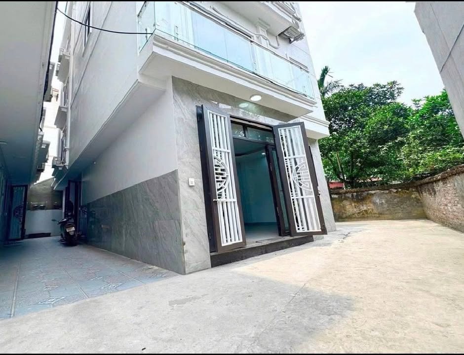 Nhà 40m² Lô Góc Thượng Cát, Bắc Từ Liêm - Ô tô Đỗ Cửa, Full Nội Thất