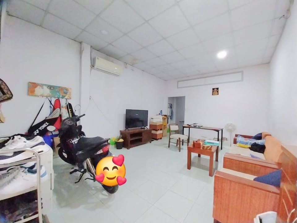 Nhà 82m² Tân Chánh Hiệp, Q12 - Giá 3.x Tỷ, Sổ Hồng Riêng