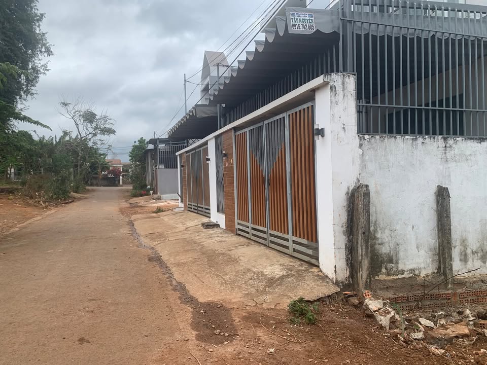 Đất nền Buôn Ma Thuột 140m² giá 2.15 tỷ - Sổ đỏ chính chủ!