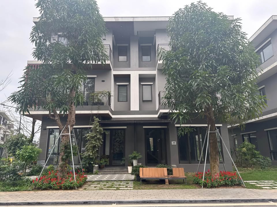 Biệt thự song lập Eco Central Park Vinh 162m² hướng Nam - Giá 9.x tỷ