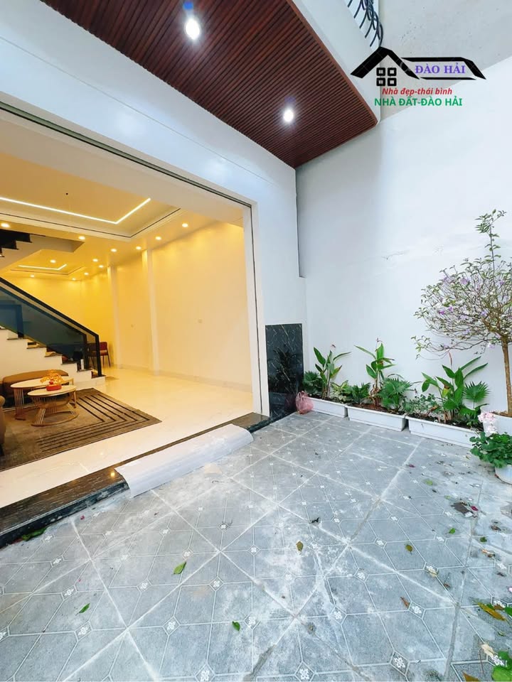 Nhà Riêng Lý Thái Tổ, Thái Bình 55m² - Ô tô vào tận nhà, ở ngay!