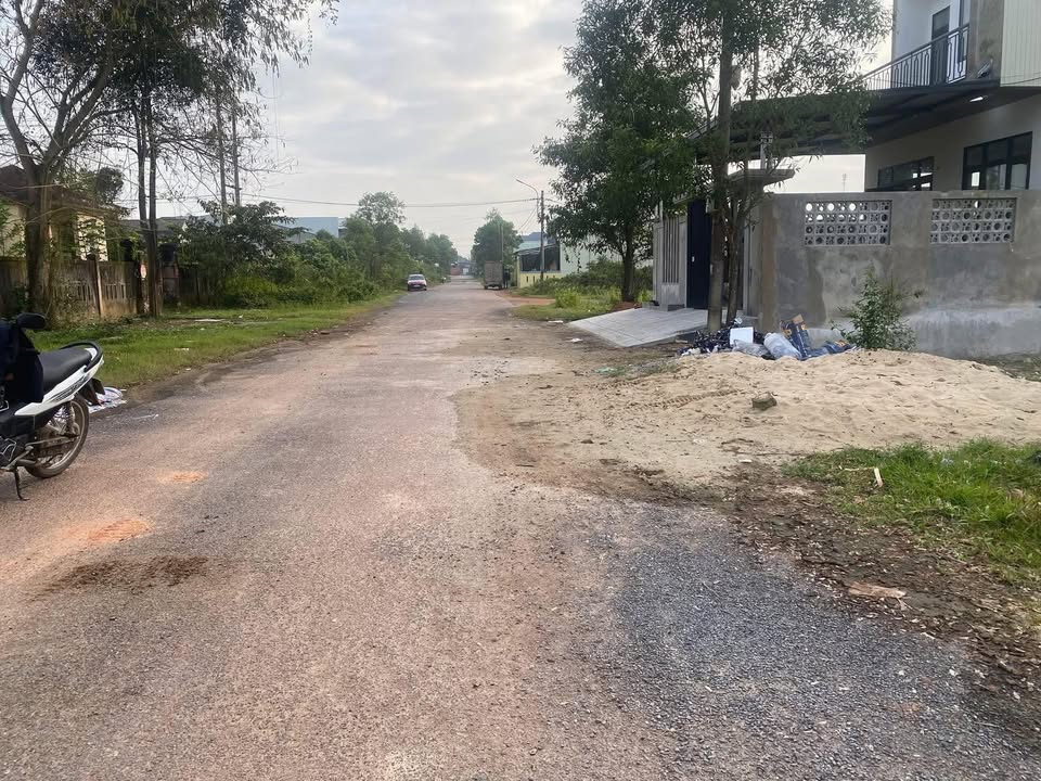 Nhà Phố Mặt Tiền Trương Định, Ái Tử 160m² - Cơ hội kinh doanh vàng!