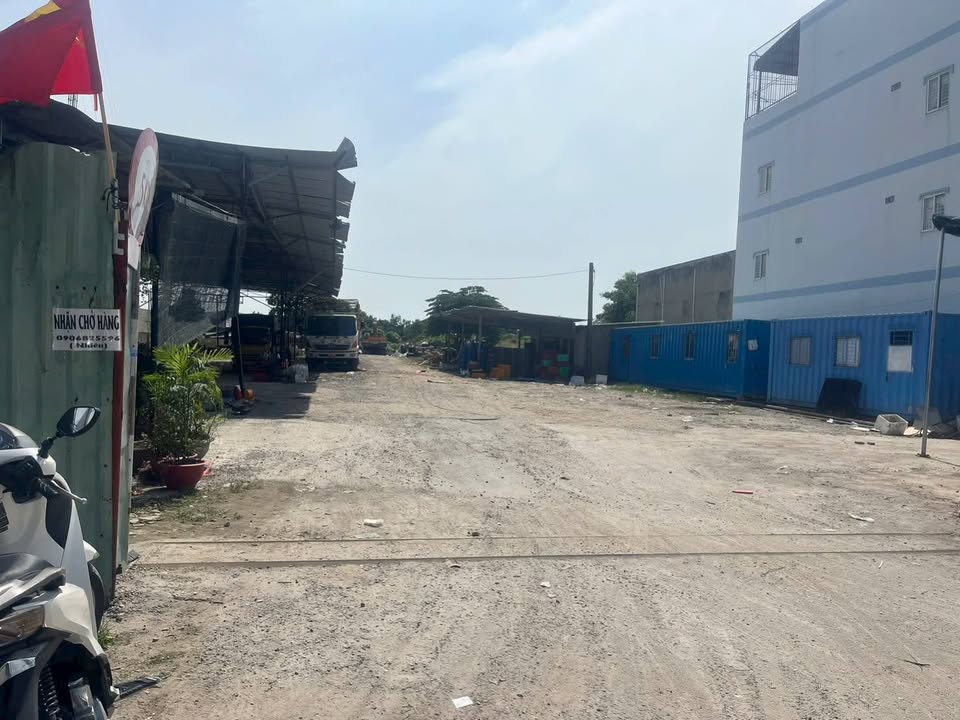 Bán Gấp Đất Vàng 3600m² Mặt Tiền Dương Công Khi, Hóc Môn - Giá 90 Tỷ