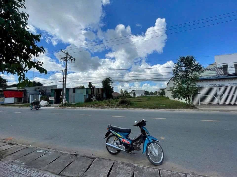 Đất nền mặt tiền DT825 Đức Hòa 1127m² - Kinh doanh/Kho xưởng tiềm năng