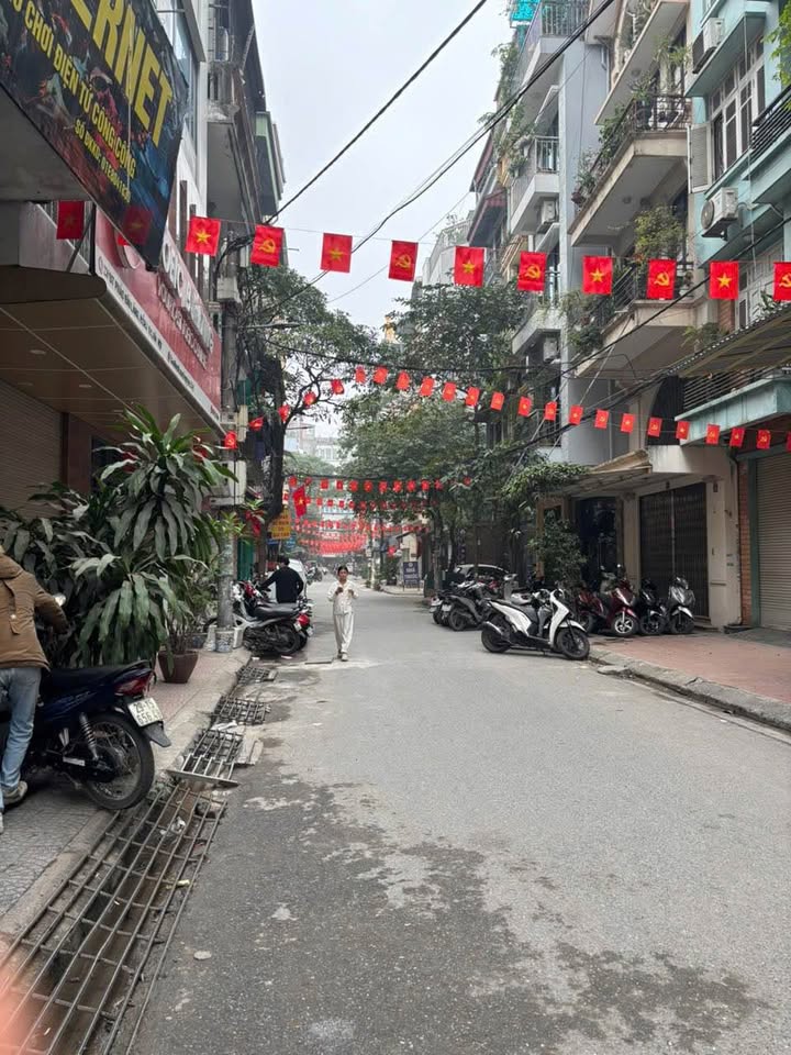 Nhà phố Ngõ 157 Pháo Đài Láng 30m² - Mặt tiền kinh doanh đắc địa!