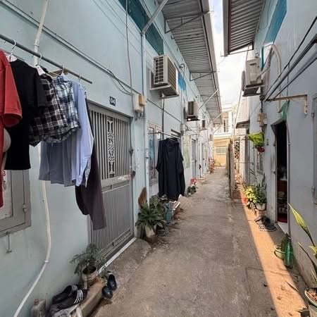 Nhà Q7 Huỳnh Tấn Phát 184m² - Sổ hồng sẵn, dòng tiền 25 triệu/tháng!