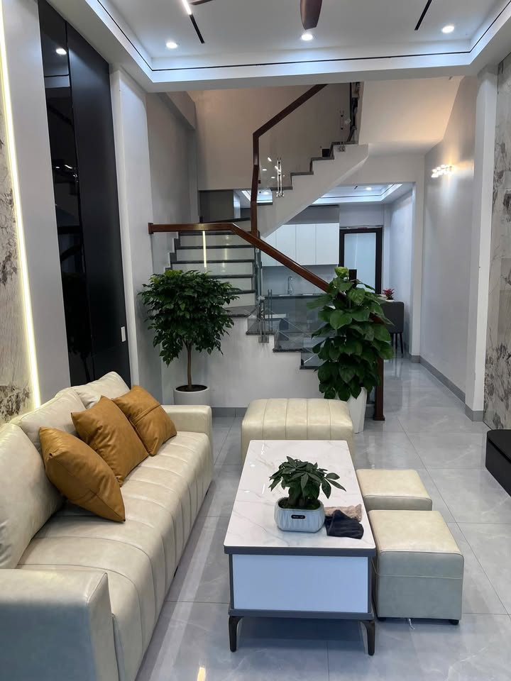 Nhà 3 tầng TP Hải Dương 40m² - Sổ hồng sẵn, vào ở ngay!