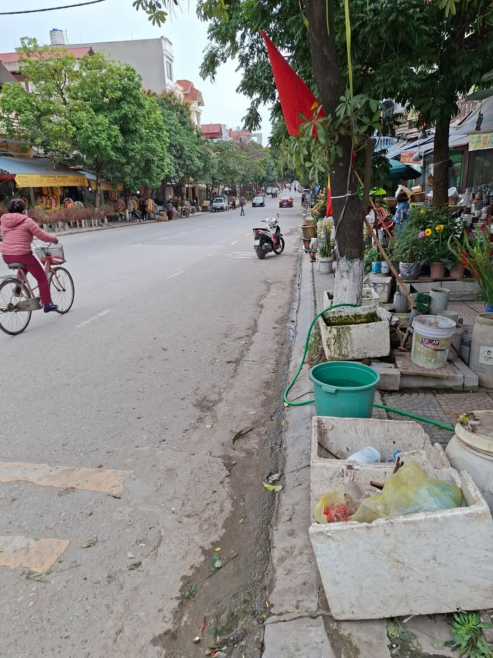 Mặt Tiền Phố Hồ 66m² - Kinh Doanh Đỉnh Cao 3.7 Tỷ