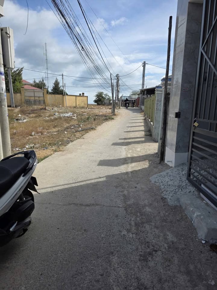 Nhà Chính Chủ 80m² Vĩnh Hải, Nha Trang - Sổ Chung Giá 950 Triệu