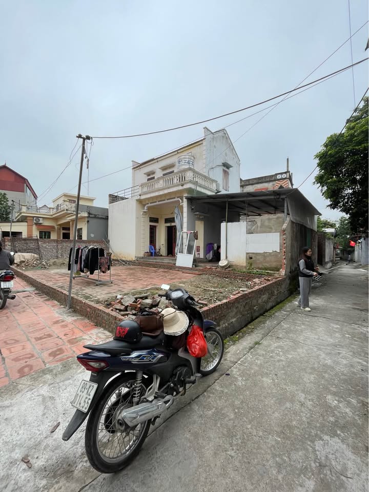 Bán Gấp Nhà Phố Cửu Yên, Thuận Thành 90m² - Ô Tô Đỗ Cửa, Kinh Doanh Tốt