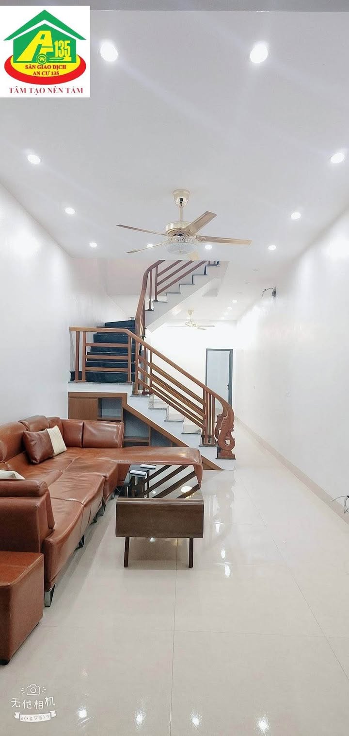 Bán Nhà 3 Tầng Ngô Gia Tự TP. Ninh Bình 75m² - Ô Tô Vào Tận Nhà