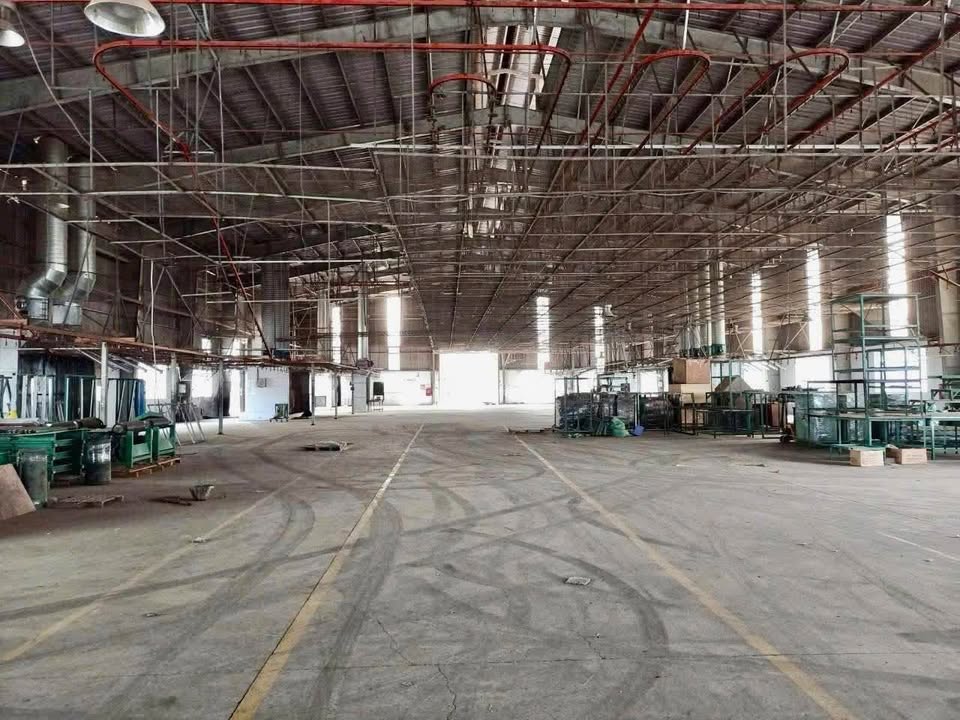 Cho thuê Xưởng Sản Xuất Gỗ Phun Sơn Tân Uyên, Bình Dương - 2.500m²