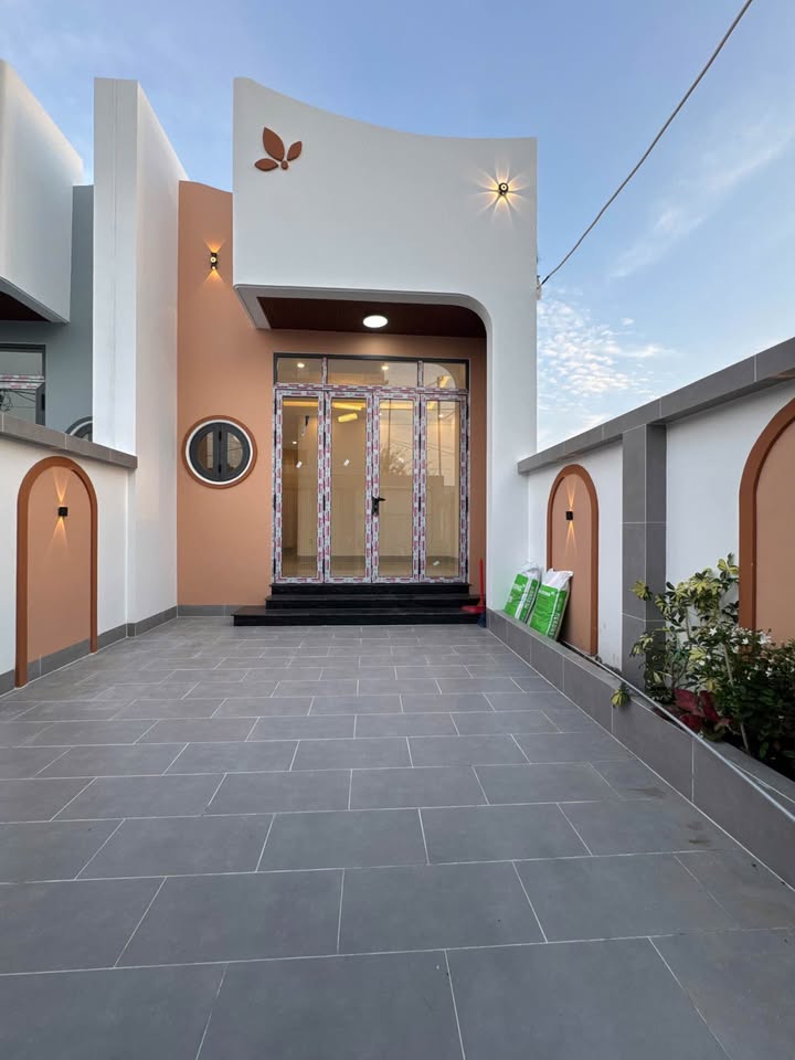 Nhà riêng trung tâm Rạch Giá 105.2m² - Sẵn sàng ở ngay!