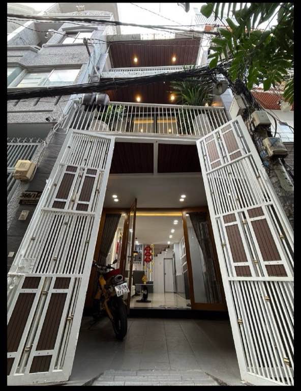 Nhà 3 Tầng Phan Xích Long, Phú Nhuận - 32m² Sổ Hồng Riêng - 6.85 Tỷ