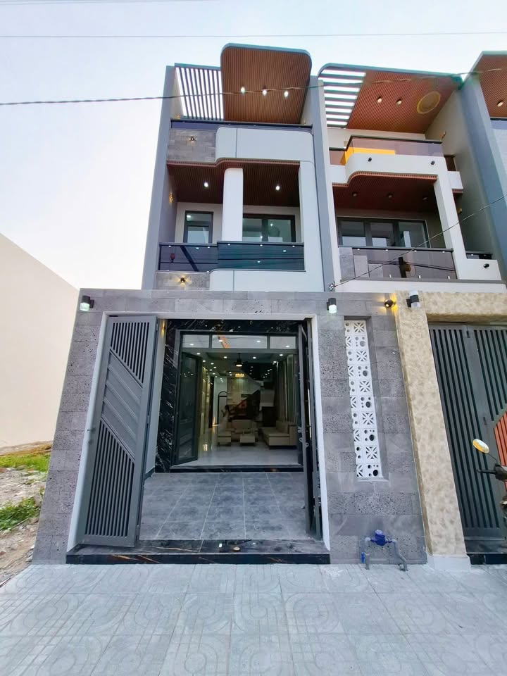 Nhà Phố Long Hậu (Cần Giuộc) 88m² - 3PN Full Nội Thất, Sổ Hồng Riêng