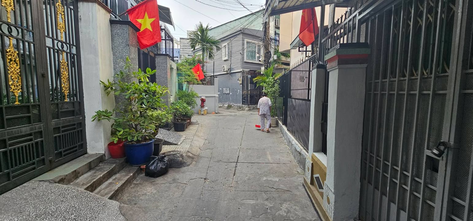 Bán CHDV Hoàng Hoa Thám Bình Thạnh 40m² 5.5 tỷ - Dòng tiền ổn định