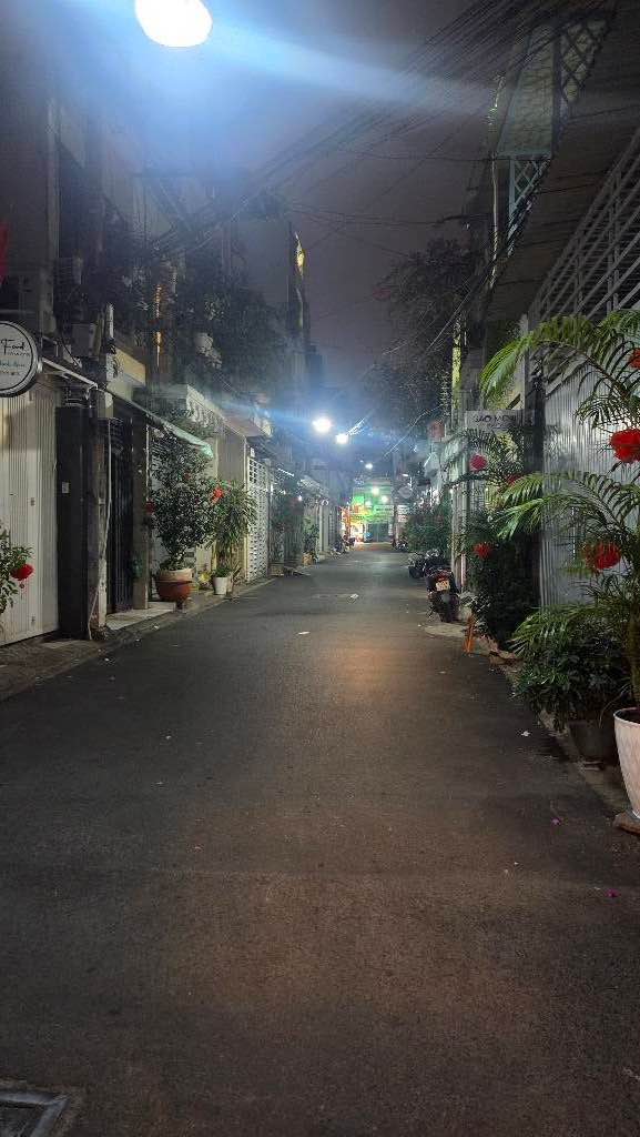 Nhà riêng Lê Văn Sỹ 50m² - Hẻm ô tô, Sổ hồng sẵn sàng!