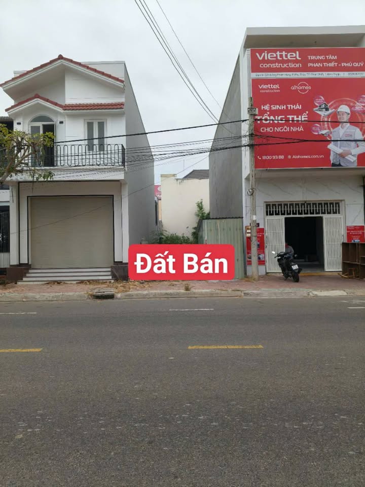 Bán đất mặt tiền Phạm Hùng Phan Thiết 135m² - Vị trí đắc địa!