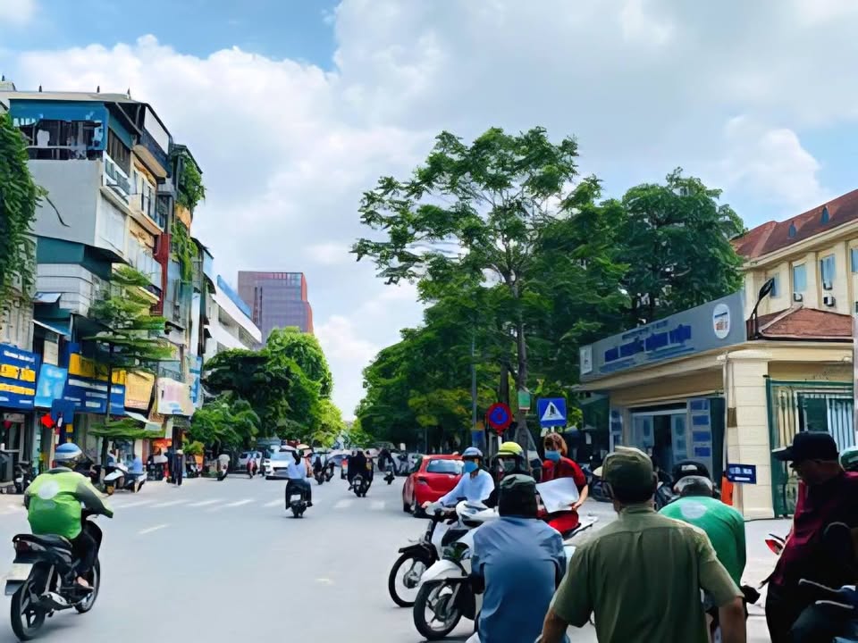 Nhà Phố Tôn Thất Tùng Đống Đa 62.4m² – Đầu tư sinh lời ngay!