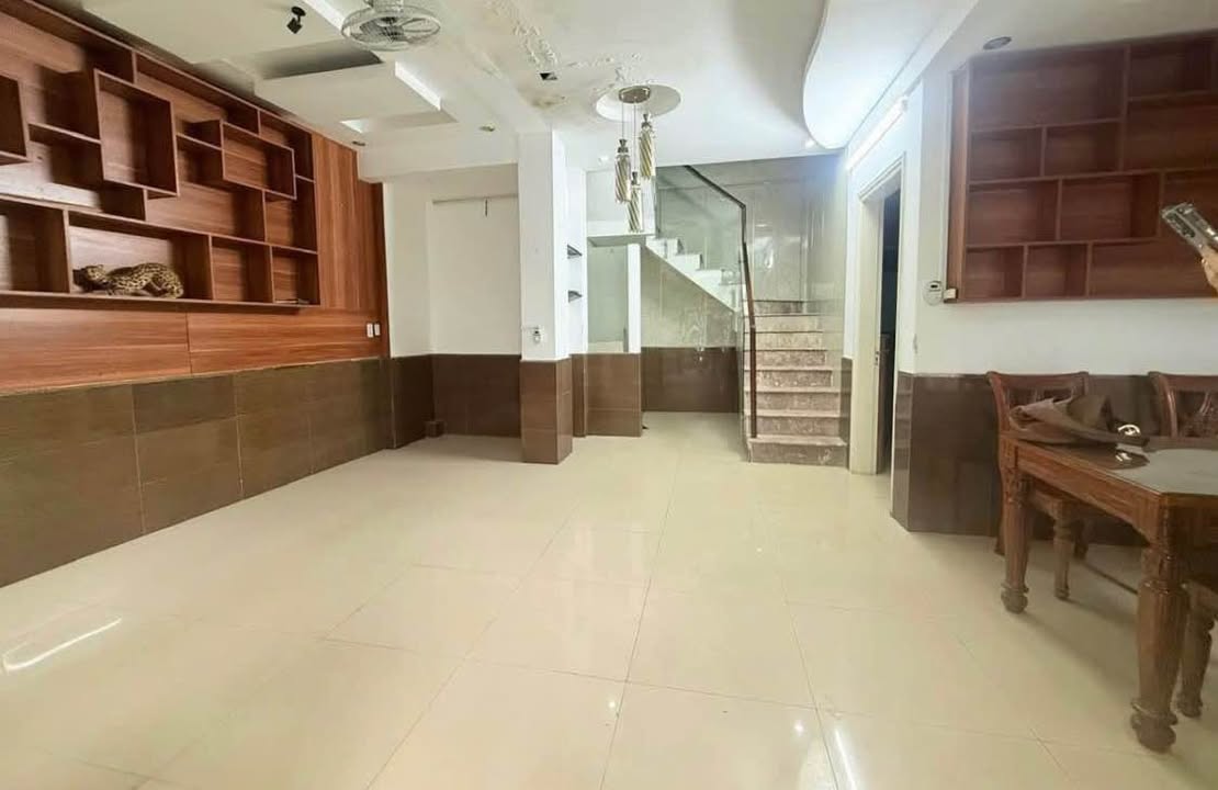 Nhà 2 Tầng Bà Triệu Huế 71m² Giá 4 Tỷ - Vị Trí Đắc Địa