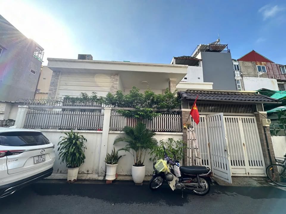 Nhà Thảo Điền Q2 - 114m² - 35 Tỷ - Kinh Doanh Sầm Uất