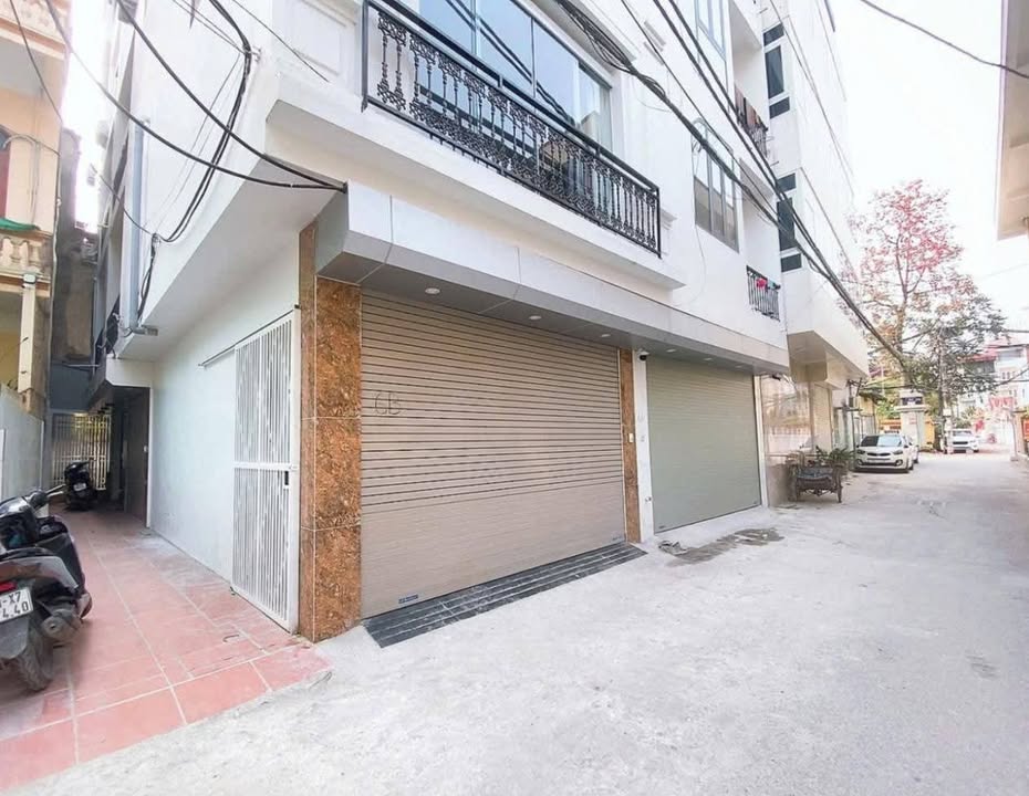 Nhà riêng Lĩnh Nam, Hoàng Mai 37m² 6.7 tỷ - Ô tô vào tận nhà!
