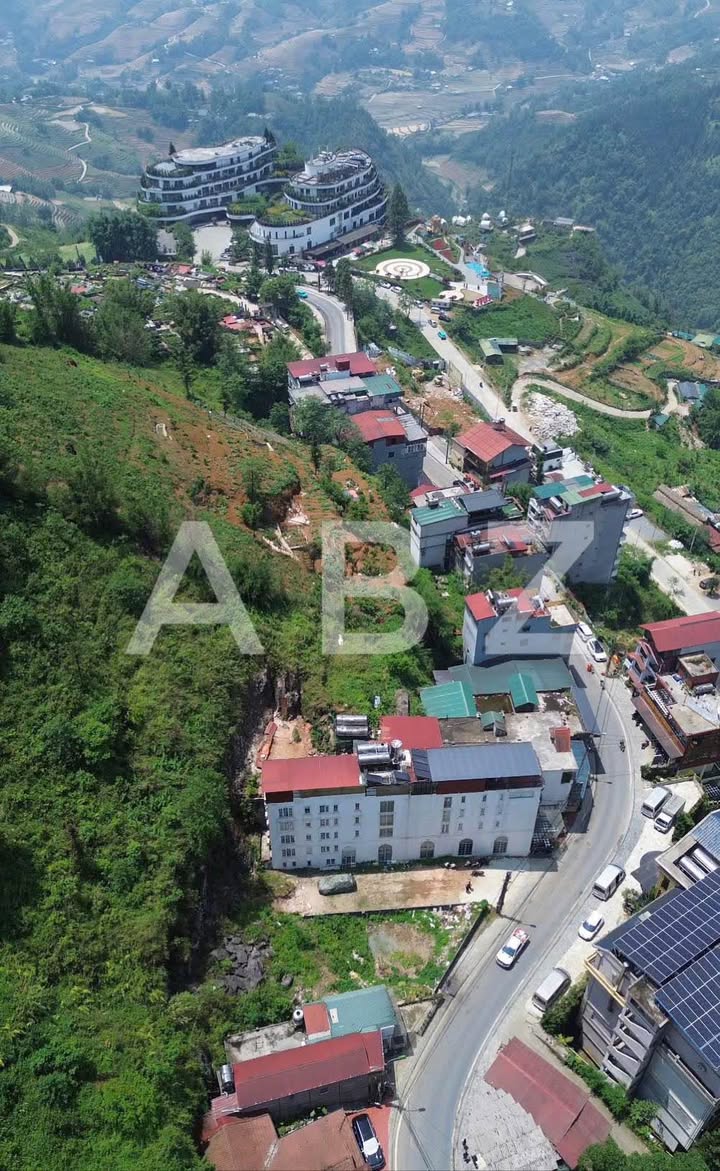 Đất Trung Tâm Sa Pa 300m² - 2 Mặt Tiền Kinh Doanh Đắc Địa