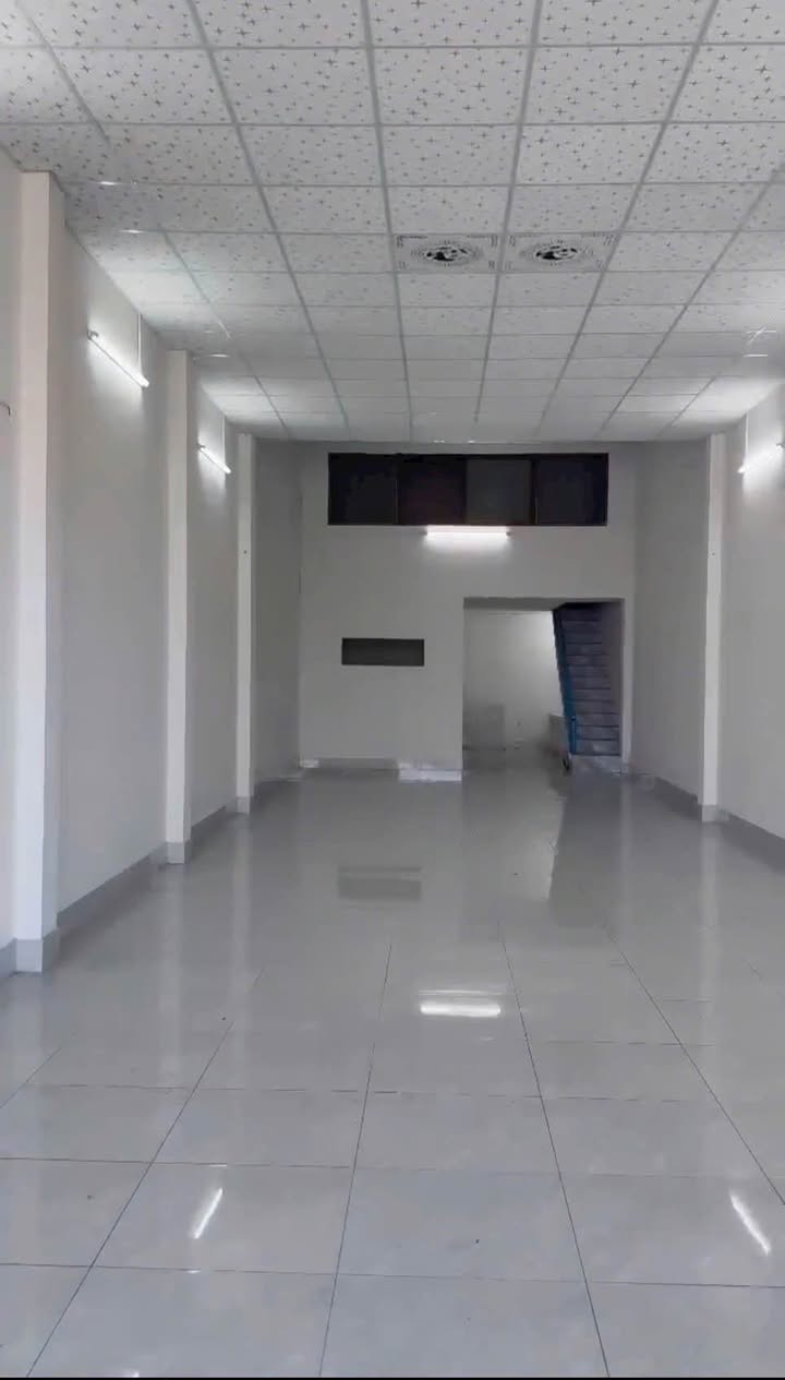 Nhà Nguyên Căn Mặt Tiền Hoa Lư, Quy Nhơn - 110m² Kinh Doanh Đa Ngành