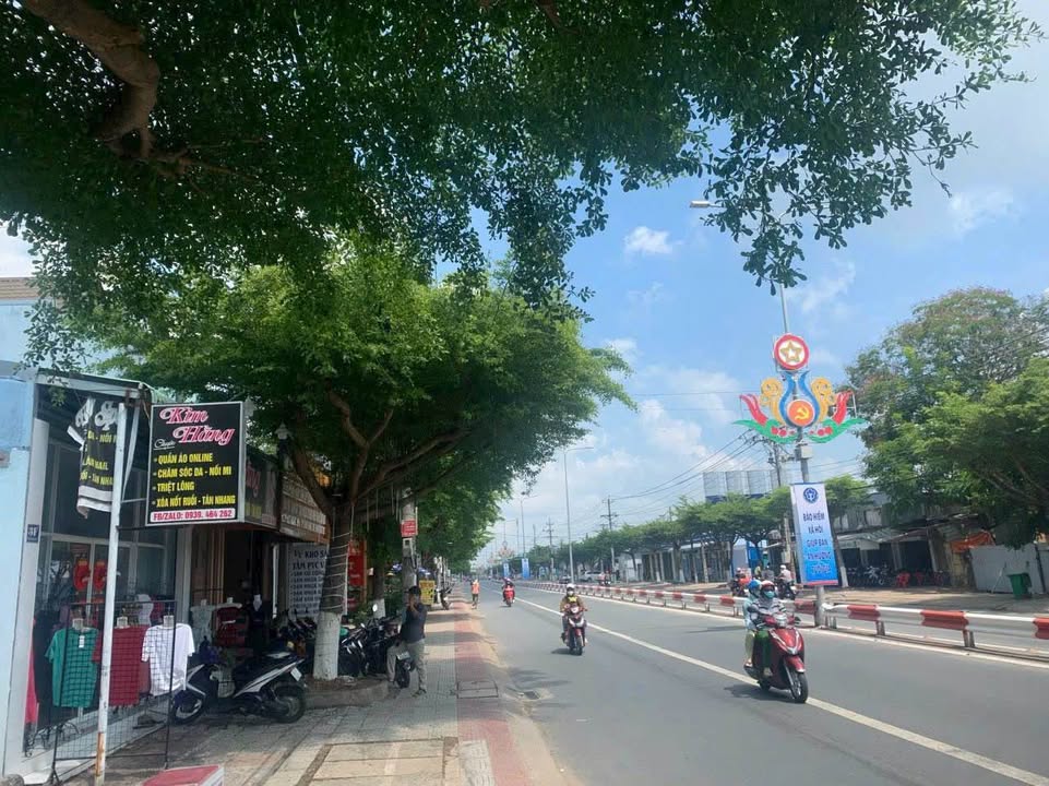 Nhà Cấp 4 Mặt tiền Phạm Hùng, Vĩnh Long 169m² - Chính chủ bán!