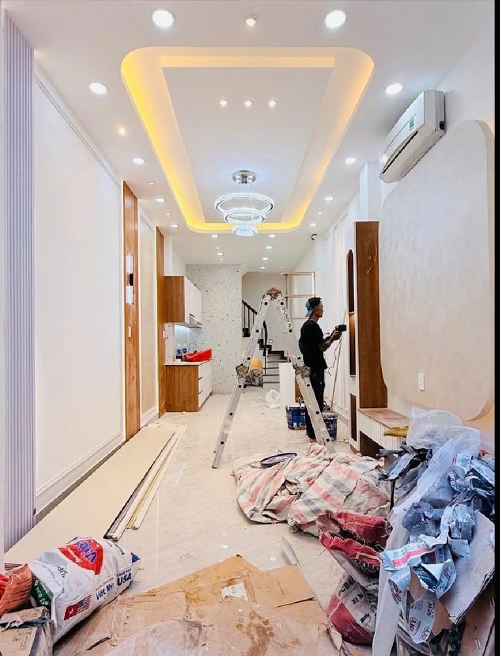 Nhà 32m² 4PN, 3 Lầu, Sát Mặt Tiền Phú Nhuận - Giá 6.55 Tỷ