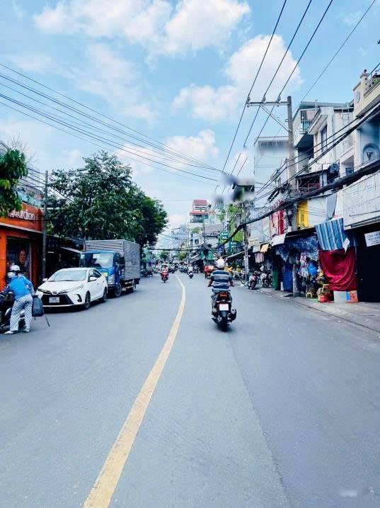 Nhà 8PN Phường 4, Quận 4 - 74m² - 7.6 Tỷ - Thu Nhập 25tr/tháng