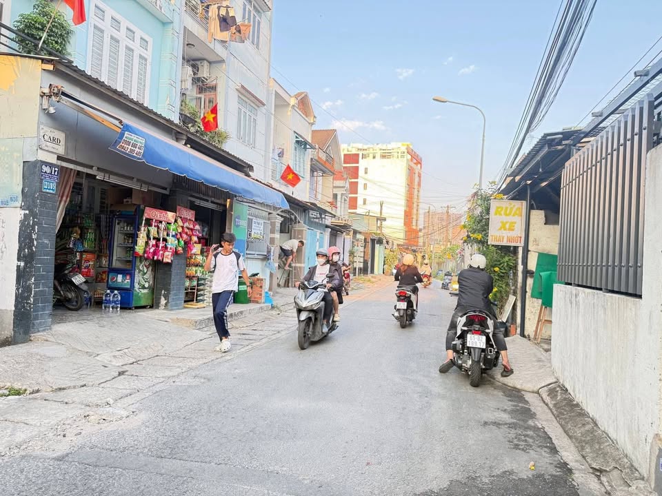 Nhà phố An Bình Dĩ An 93m² - Mặt tiền kinh doanh sầm uất!