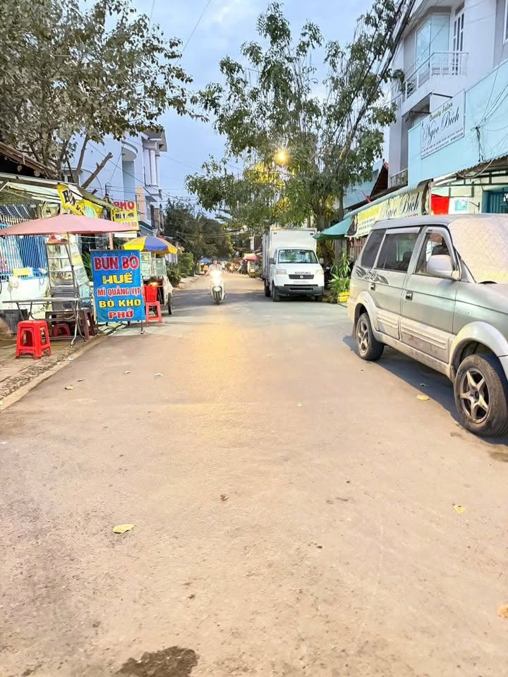 Nhà mặt tiền Hiệp Bình Chánh 60m² 3 tỷ - Mặt tiền kinh doanh